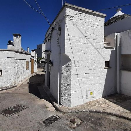 אלברובלו Capodigallo Holiday Trullo Monte Santo מראה חיצוני תמונה